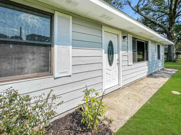 1477 Nichols St, Baker, LA 70714