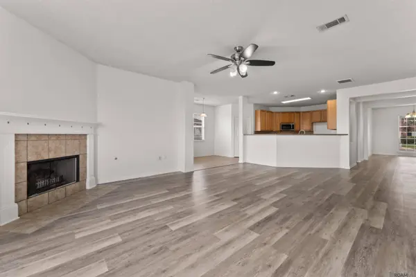 20147 Bur Oak Dr, Zachary, LA 70791