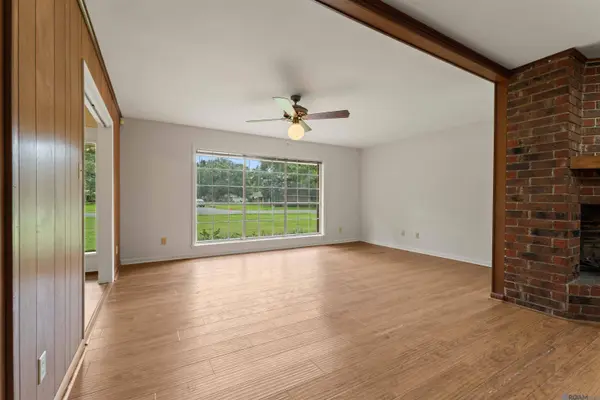 6667 Martin Dr, Zachary, LA 70791