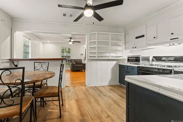 4124 Bennett St, Zachary, LA 70791