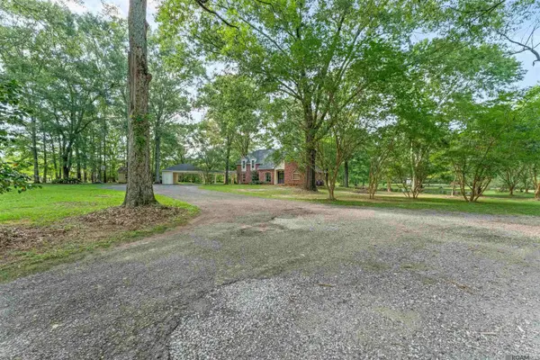 447 Sandy Springs Ln, Jackson, LA 70748