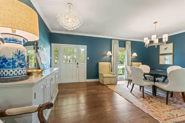 525 W Woodruff Dr, Baton Rouge, LA 70808