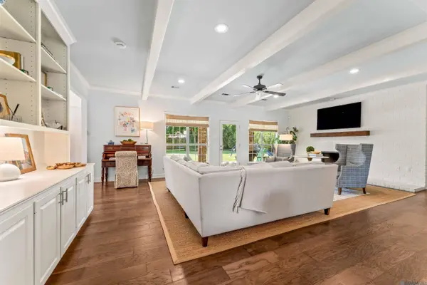 525 W Woodruff Dr, Baton Rouge, LA 70808