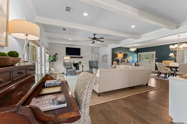 525 W Woodruff Dr, Baton Rouge, LA 70808
