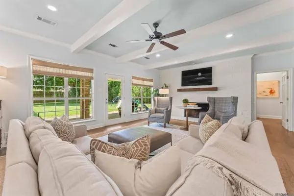 525 W Woodruff Dr, Baton Rouge, LA 70808