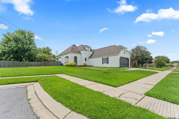 3981 Driftwood Dr, Zachary, LA 70791