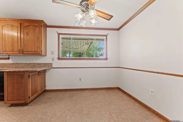 4018 Chestnut St, Zachary, LA 70791