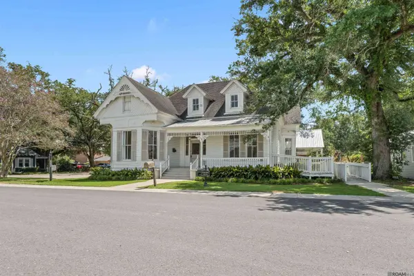 4642 Virginia St, Zachary, LA 70791