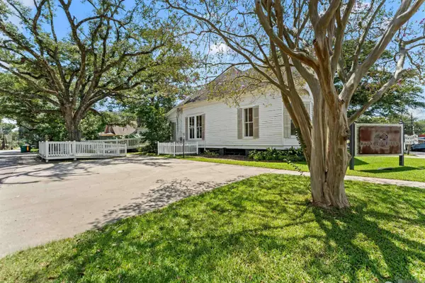 4642 Virginia St, Zachary, LA 70791