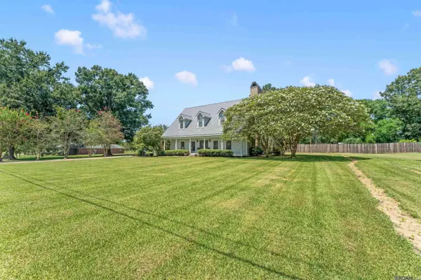627 Morrow Ave, Zachary, LA 70791