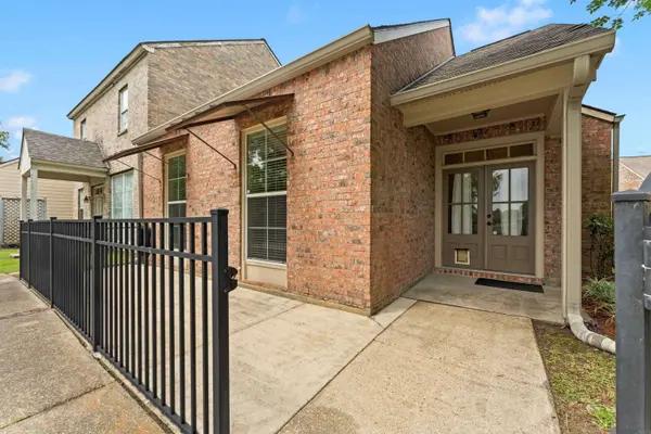 1310 Lake Pointe Ave, Zachary, LA 70791