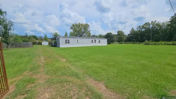 22424 Jacocks Rd, Slaughter, LA 70777
