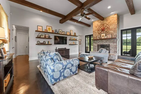 863 E Plains Port Hudson Rd, Zachary, LA 70791
