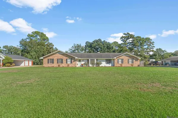 5824 Fennwood Dr