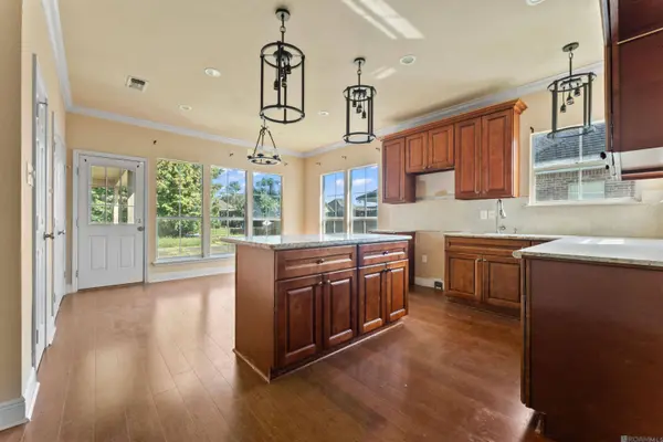 17351 Lake Iris Ave, Baton Rouge, LA 70817