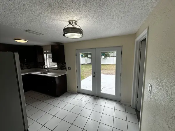 3704 Meadowbreeze Dr, Tampa, FL 33619-1249