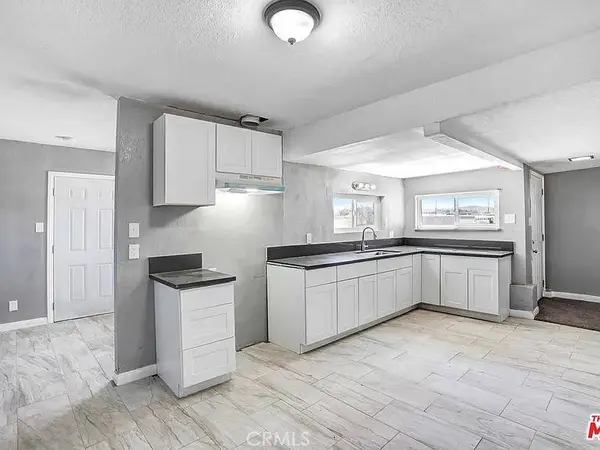 25372 Agate, Barstow, CA 92311