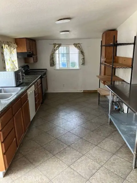 14026 Lakeshore, Clearlake, CA 95422