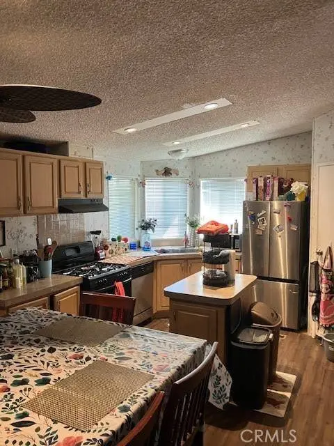 1030 E Avenue S #38, Palmdale, CA 93550