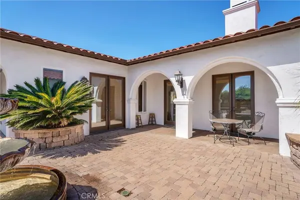 925 Valley, Vista, CA 92084