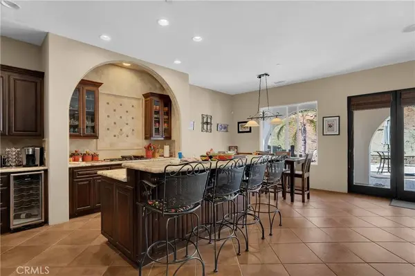 925 Valley, Vista, CA 92084