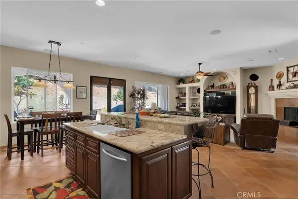 925 Valley, Vista, CA 92084