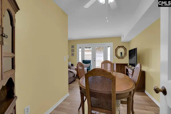 3700 Bush River Road F4 #F4, Columbia, SC 29210