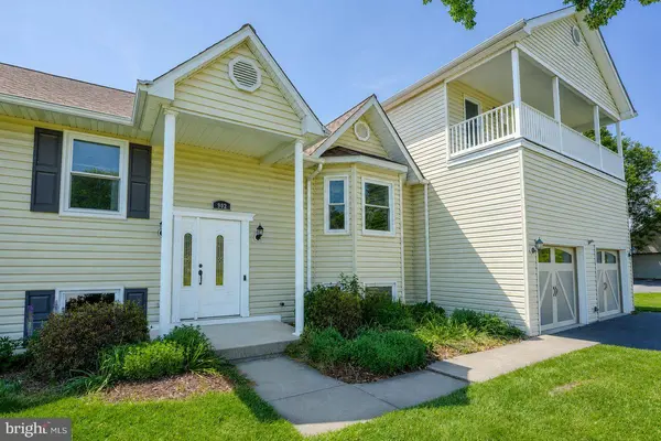 902 CLAUSER CT, New Windsor, MD 21776