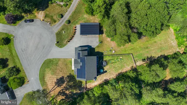 8215 ATHENA LN, Severn, MD 21144