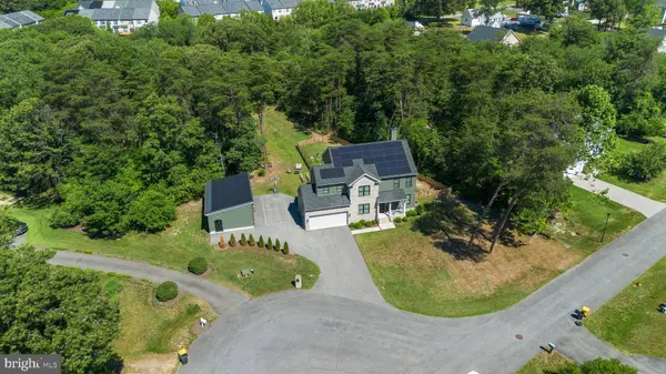 8215 ATHENA LN, Severn, MD 21144