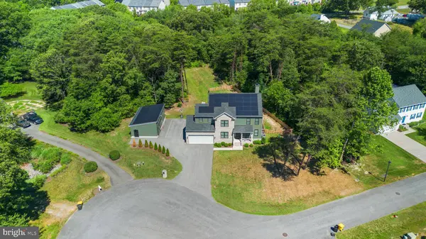 8215 ATHENA LN, Severn, MD 21144
