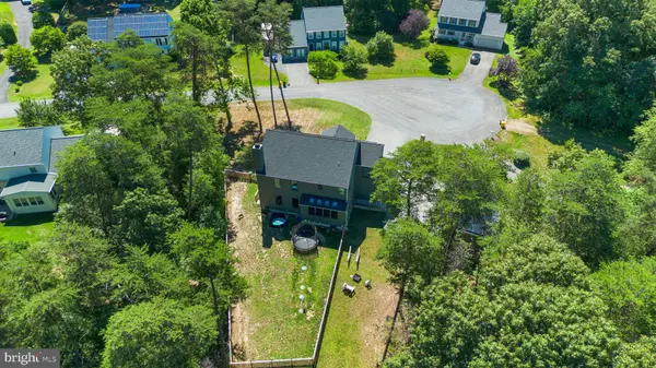 8215 ATHENA LN, Severn, MD 21144