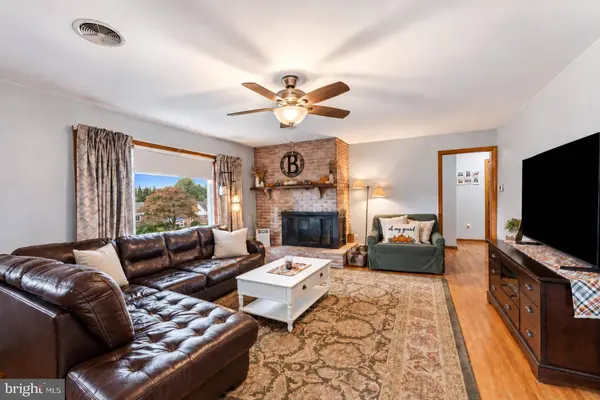 521 MARK DR, Westminster, MD 21157