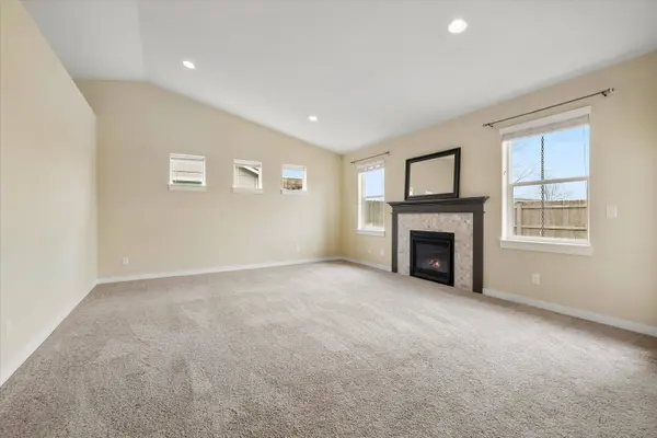 2433 Hazelwood AVE, Redmond, OR 97756