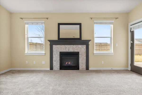 2433 Hazelwood AVE, Redmond, OR 97756