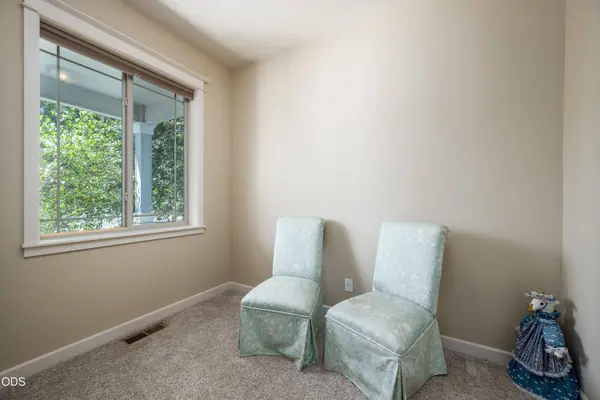 20768 Horizon Ridge PL, Bend, OR 97701