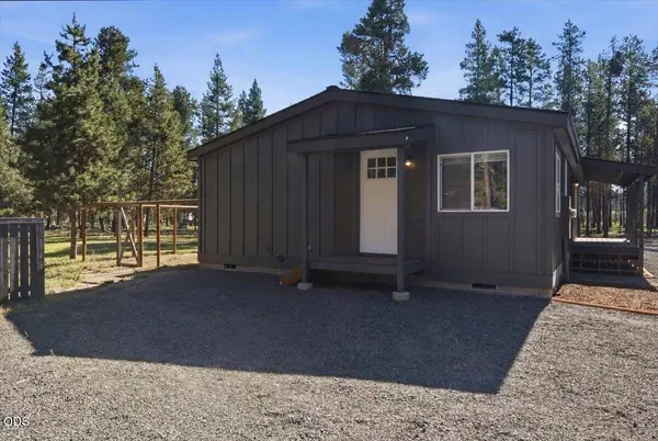 16866 Whittier DR, Bend, OR 97707