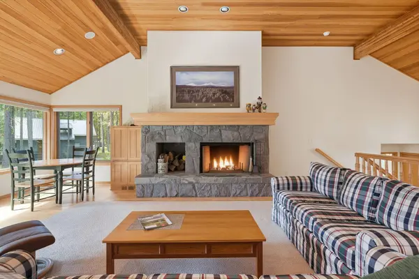 71174 Fiddleneck LN #GH 98, Black Butte Ranch, OR 97759