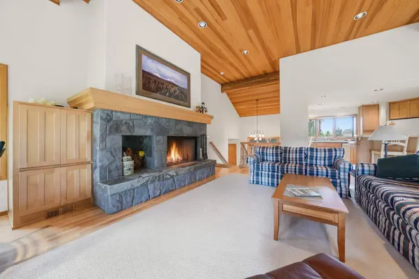 71174 Fiddleneck LN #GH 98, Black Butte Ranch, OR 97759