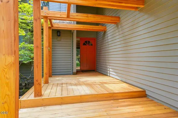 71190 Fiddleneck LN #GH 14, Black Butte Ranch, OR 97759