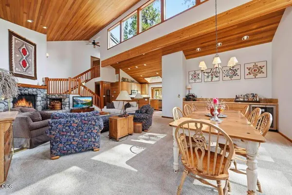 71190 Fiddleneck LN #GH 14, Black Butte Ranch, OR 97759