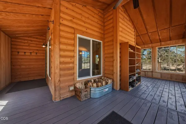 67422 Trout LN, Bend, OR 97703