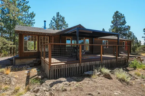 67422 Trout LN, Bend, OR 97703