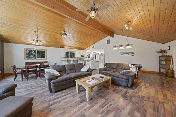 14590 Mountain View LOOP, Sisters, OR 97759
