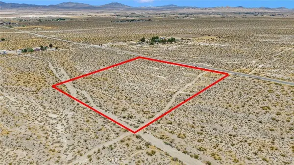4501725 Crystal Creek, Lucerne Valley, CA 92356