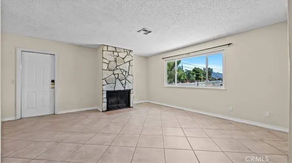 18298 Danbury, Hesperia, CA 92345