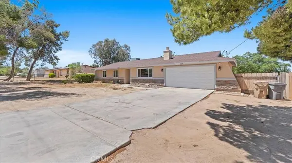18298 Danbury, Hesperia, CA 92345