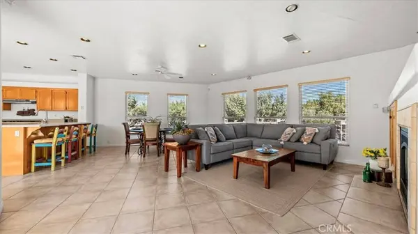 6976 Cataba, Oak Hills, CA 92344