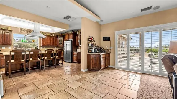 10271 Clover, Hesperia, CA 92344