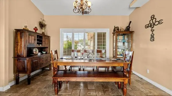 10271 Clover, Hesperia, CA 92344